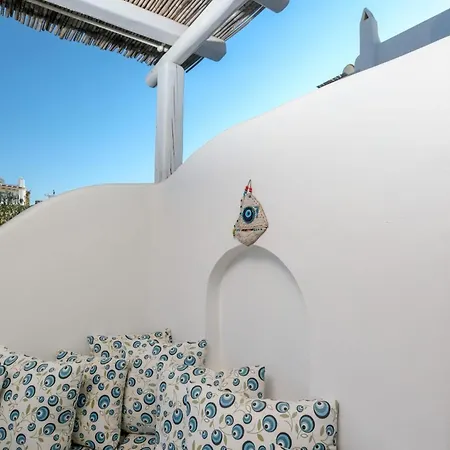 Magnificent Mykonos Nexus 2 Bedrooms Private Terrace With Jacuzzi Outdoor Dining Area & Bbq * Kalafatis