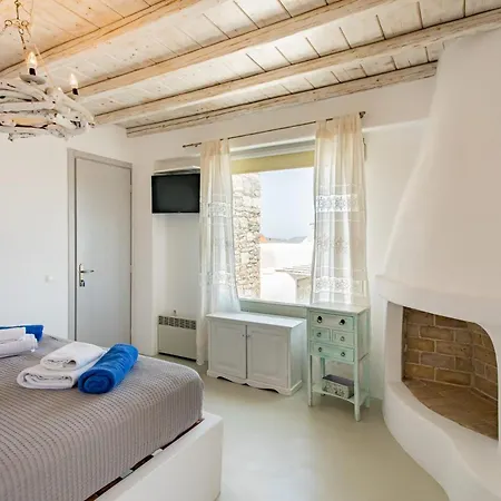 Magnificent Mykonos Nexus 2 Bedrooms Private Terrace With Jacuzzi Outdoor Dining Area & Bbq Apartment Kalafatis